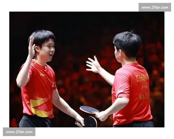 王楚钦驾车违规引争议！王皓对林诗栋严厉，为何对弟子宽松？